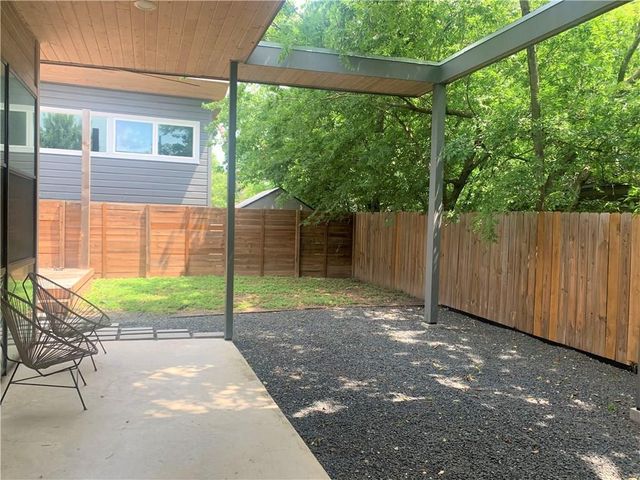 2103 E 14th ST B, Austin, TX 78702