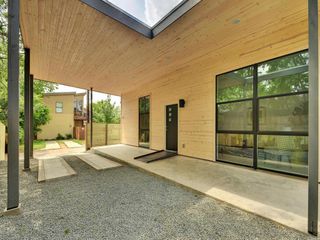 2103 E 14th ST B, Austin, TX 78702