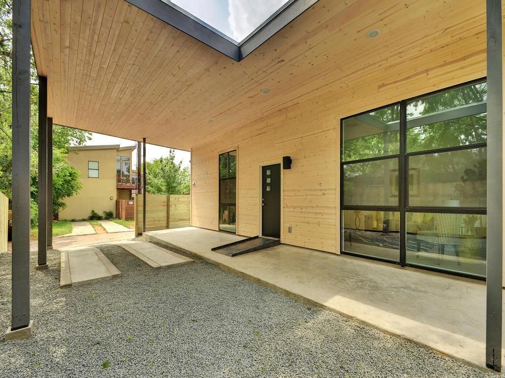 2103 E 14th ST B, Austin, TX 78702