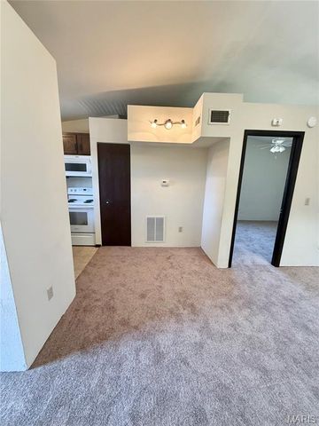 141 ASHLEY Drive, Fairview Heights, IL 62208