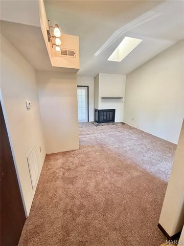 141 ASHLEY Drive, Fairview Heights, IL 62208