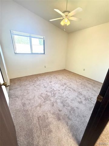 141 ASHLEY Drive, Fairview Heights, IL 62208