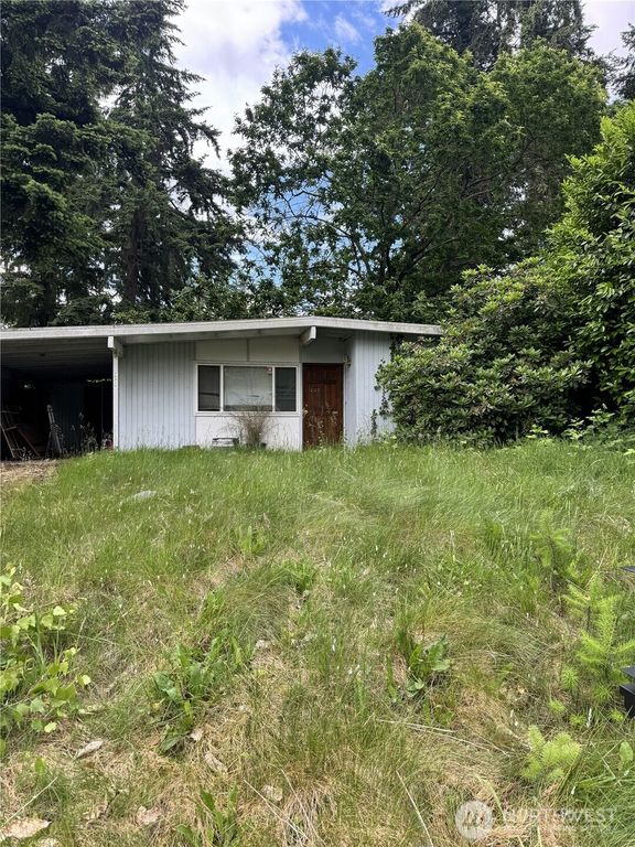 16519 NE 16th Place, Bellevue, WA 98008