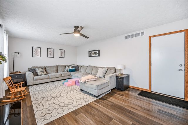 3173 SARANAC DR, South Pymatuning Twp, PA 16150