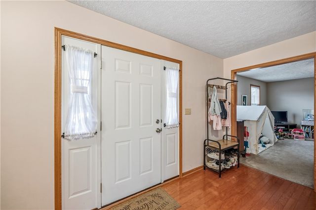 3173 SARANAC DR, South Pymatuning Twp, PA 16150