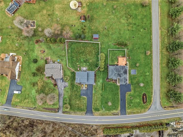 3173 SARANAC DR, South Pymatuning Twp, PA 16150