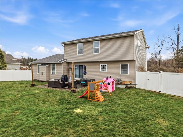 3173 SARANAC DR, South Pymatuning Twp, PA 16150