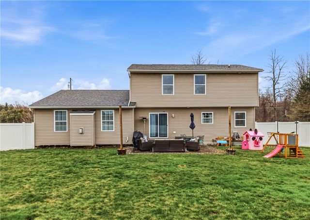 3173 SARANAC DR, South Pymatuning Twp, PA 16150