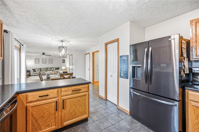 3173 SARANAC DR, South Pymatuning Twp, PA 16150