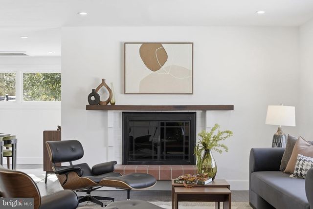 3415 BARGER DR, Falls Church, VA 22044