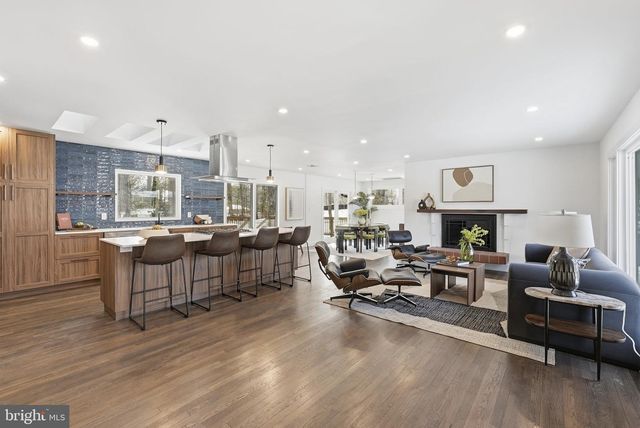 3415 BARGER DR, Falls Church, VA 22044