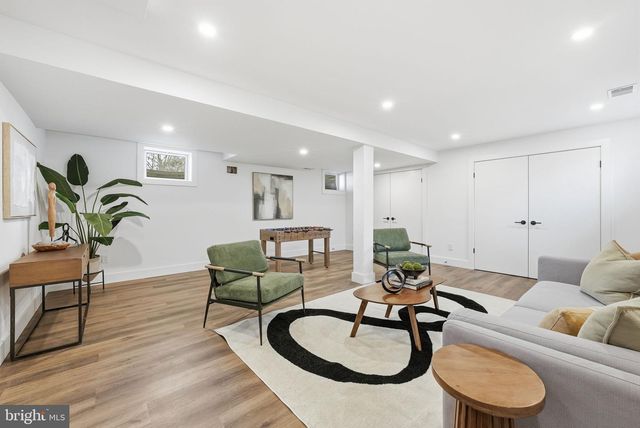 3415 BARGER DR, Falls Church, VA 22044