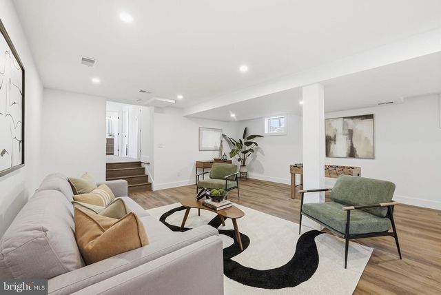 3415 BARGER DR, Falls Church, VA 22044