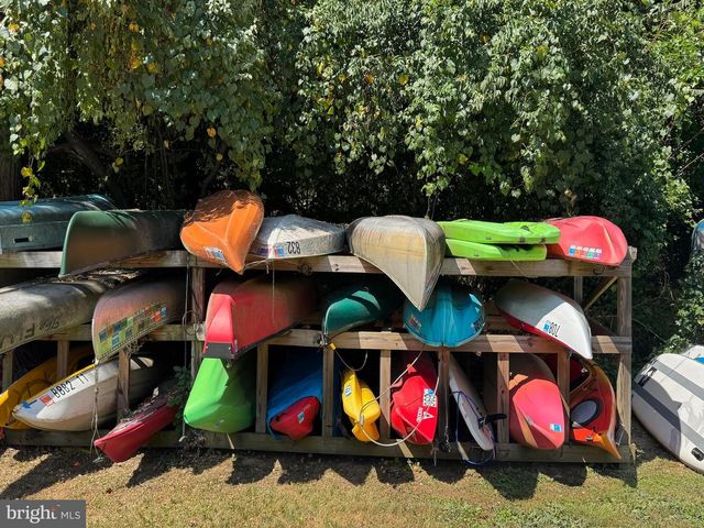 3415 BARGER DR, Falls Church, VA 22044