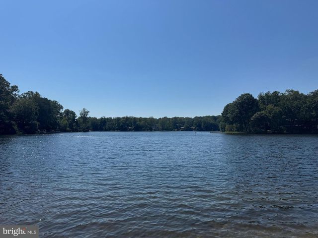 3415 BARGER DR, Falls Church, VA 22044