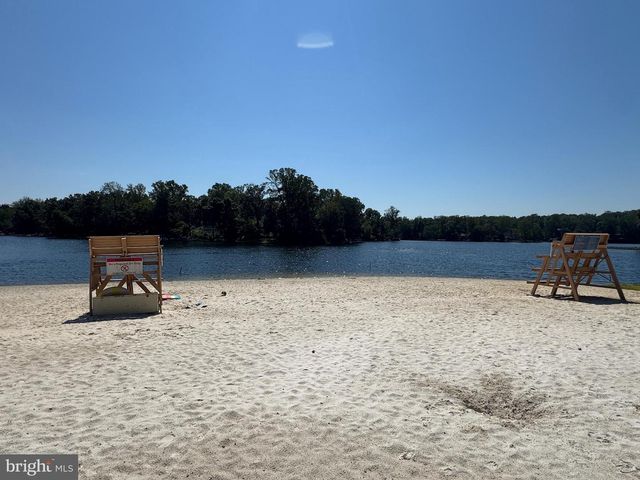 3415 BARGER DR, Falls Church, VA 22044