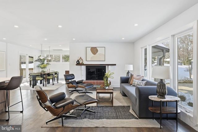 3415 BARGER DR, Falls Church, VA 22044