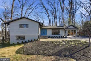 3415 BARGER DR, Falls Church, VA 22044
