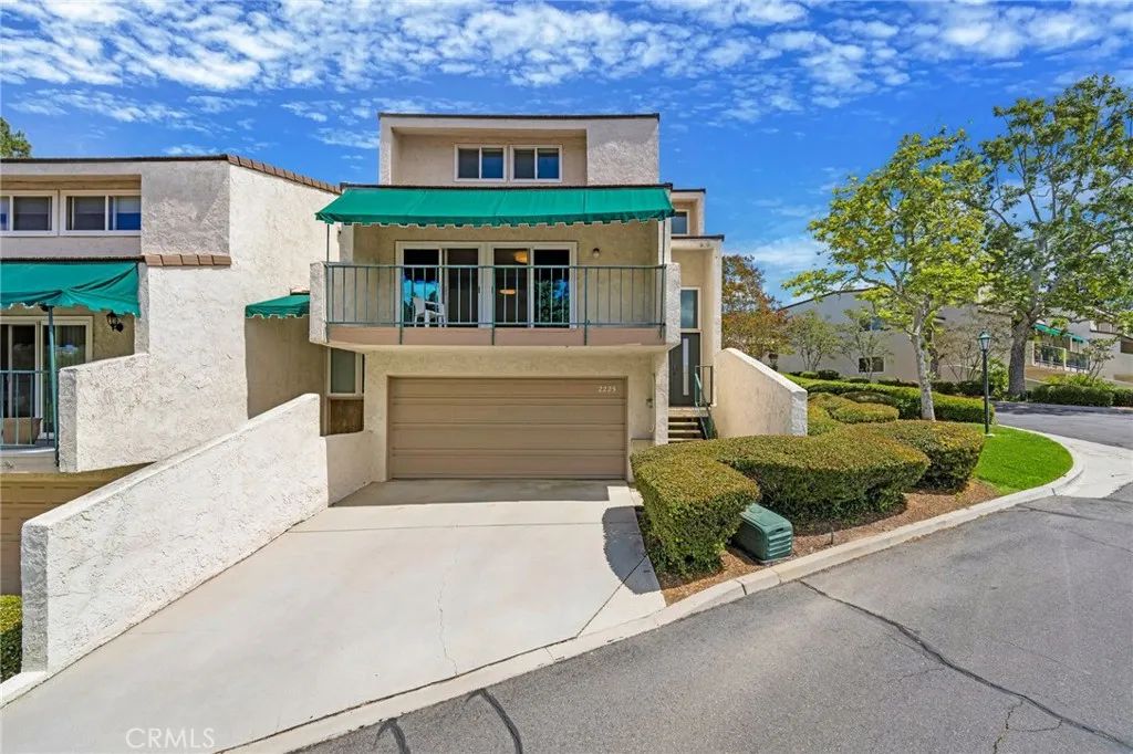 2225 Vista Del Sol, Fullerton, CA 92831