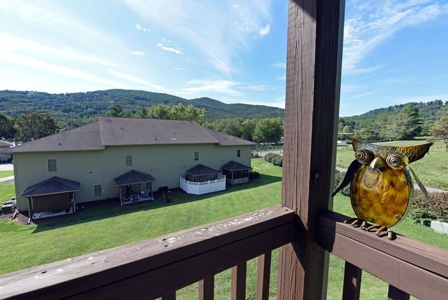 1724-H Watercrest Way, Hiawassee, GA 30546