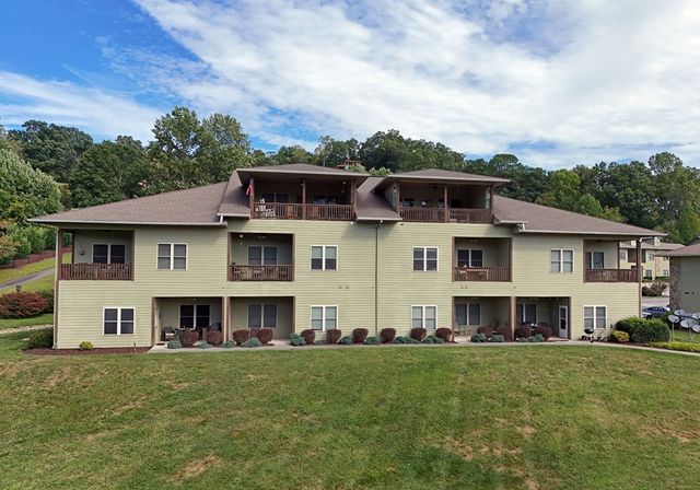 1724-H Watercrest Way, Hiawassee, GA 30546