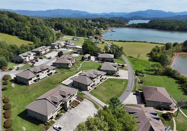 1724-H Watercrest Way, Hiawassee, GA 30546