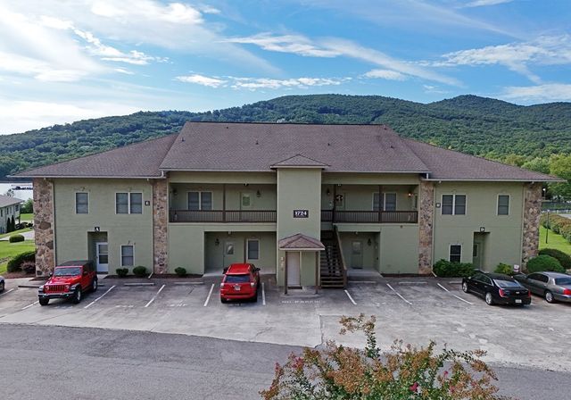 1724-H Watercrest Way, Hiawassee, GA 30546