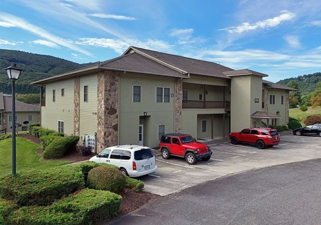 1724-H Watercrest Way, Hiawassee, GA 30546