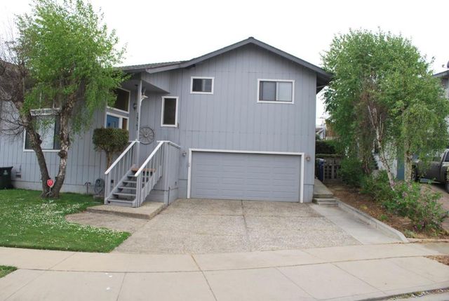 18761 Eisenhower Street, Salinas, CA 93906