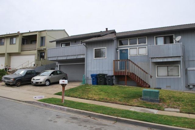 18761 Eisenhower Street, Salinas, CA 93906