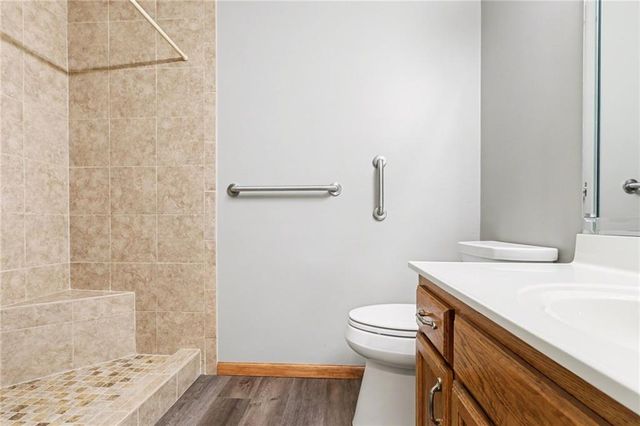 600 SE Saratoga Drive, Blue Springs, MO 64014