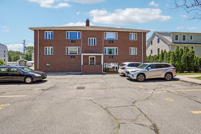 145 Warren St. 7, Watertown, MA 02472