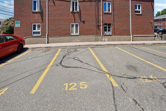 145 Warren St. 7, Watertown, MA 02472
