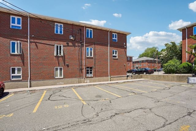 145 Warren St. 7, Watertown, MA 02472