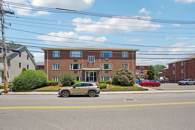 145 Warren St. 7, Watertown, MA 02472