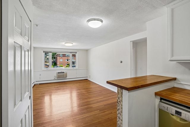 145 Warren St. 7, Watertown, MA 02472