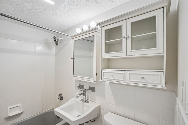 145 Warren St. 7, Watertown, MA 02472