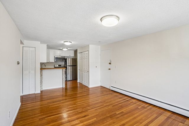 145 Warren St. 7, Watertown, MA 02472