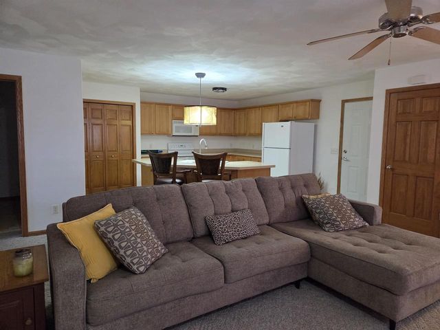 637 Garfield Avenue, Evansville, WI 53536