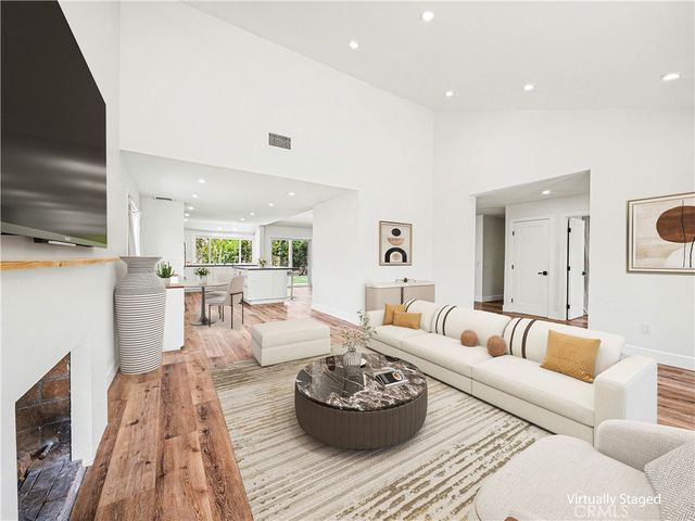 28817 Barragan, Agoura Hills, CA 91301