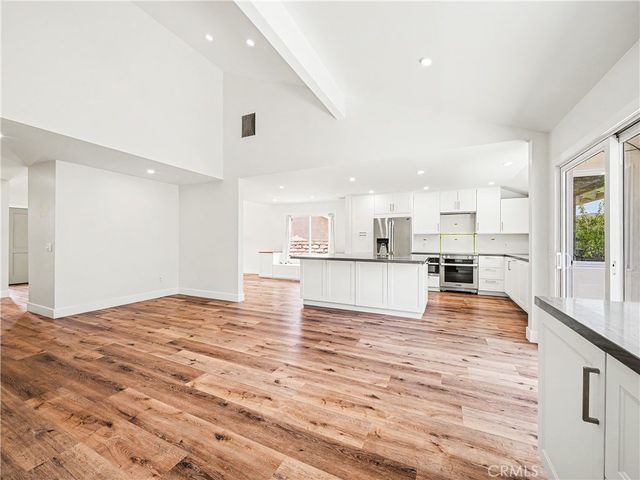 28817 Barragan, Agoura Hills, CA 91301