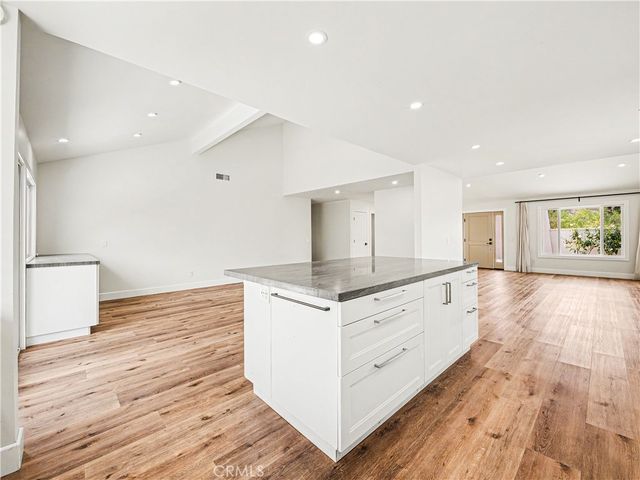 28817 Barragan, Agoura Hills, CA 91301