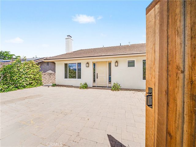 28817 Barragan, Agoura Hills, CA 91301
