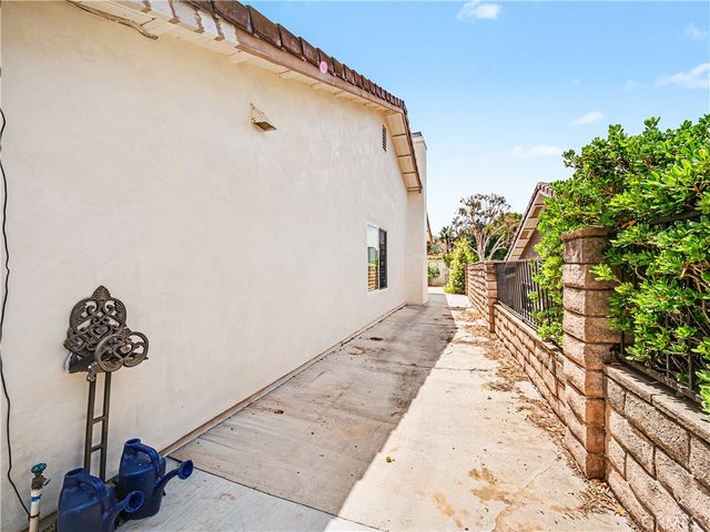 28817 Barragan, Agoura Hills, CA 91301