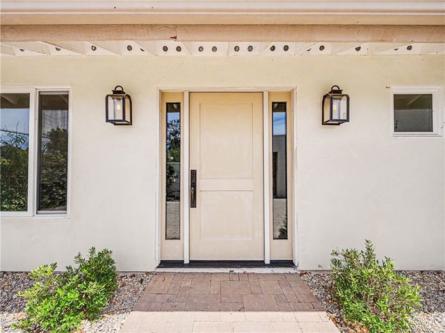 28817 Barragan, Agoura Hills, CA 91301