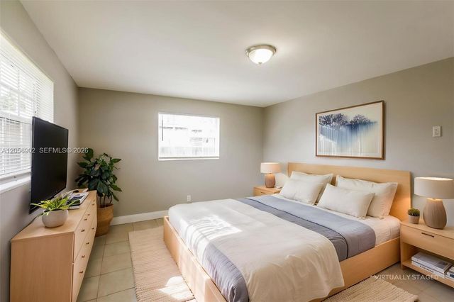 7171 SW 10th Court, Pembroke Pines, FL 33023