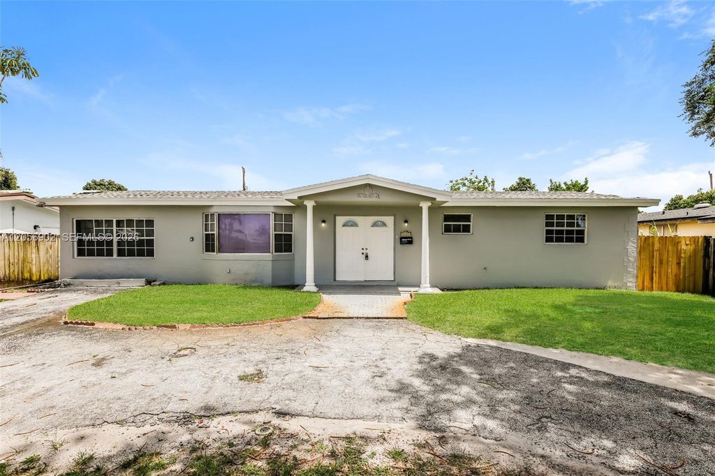 7171 SW 10th Court, Pembroke Pines, FL 33023
