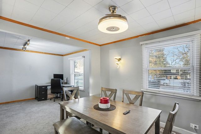 207 Seabury Road, Bolingbrook, IL 60440