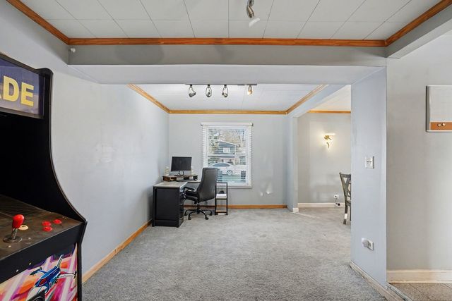 207 Seabury Road, Bolingbrook, IL 60440