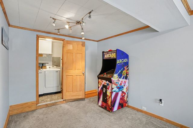 207 Seabury Road, Bolingbrook, IL 60440